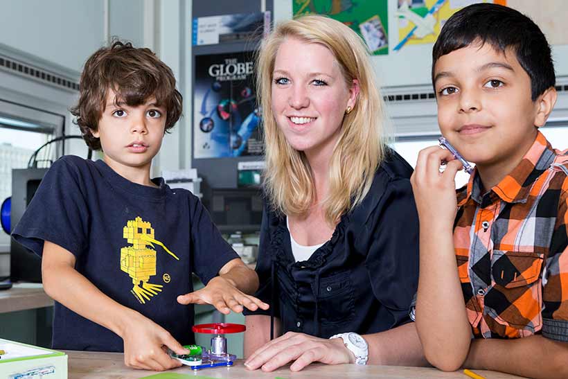 Mbo-studenten brengen technologie naar kinderen en kleuters