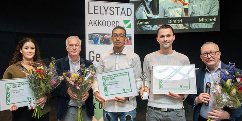 Student Dimitri Heijenberg Talent van het jaar; Medidis Beste Leerwerkbedrijf van Lelystad